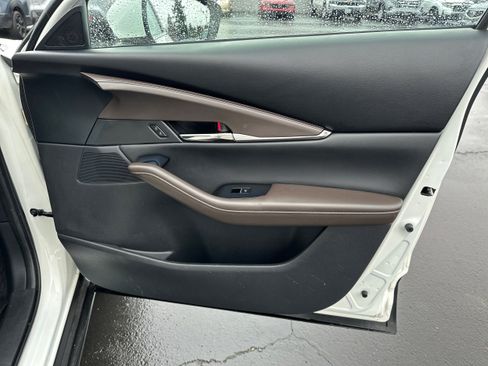 Used 2022 MAZDA CX-30 AWD 2.5 S w/ Premium Package image 22