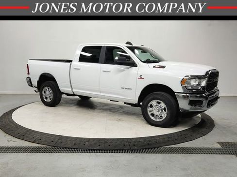 Used 2022 RAM 2500 Big Horn w/ Cold Weather Group image 1