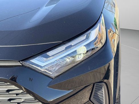 Used 2024 Toyota RAV4 XLE image 32