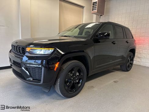 New 2026 Jeep Grand Cherokee Limited AWD/4WD image 1