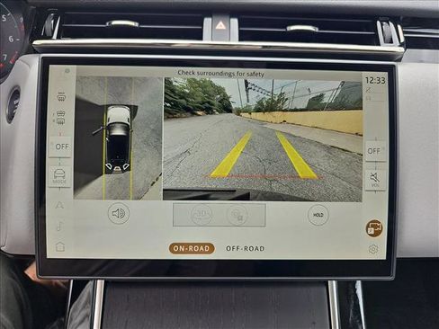 New 2025 Land Rover Range Rover Velar Dynamic SE image 13