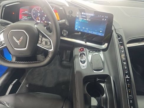 Used 2024 Chevrolet Corvette Stingray Preferred Cpe w/ Z51 Performance Package RWD image 11