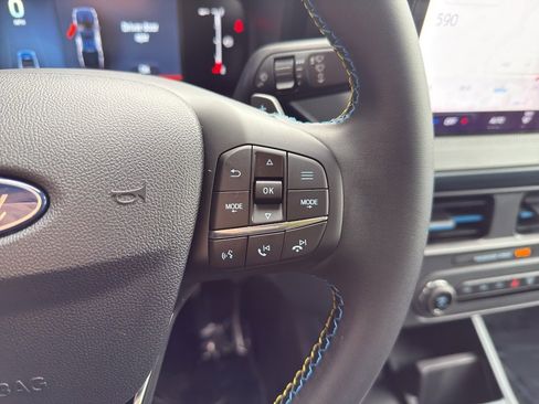 New 2026 Ford Maverick Lobo image 19