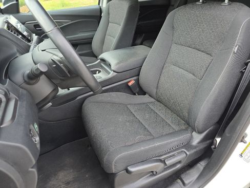 Used 2024 Honda Ridgeline Sport image 25