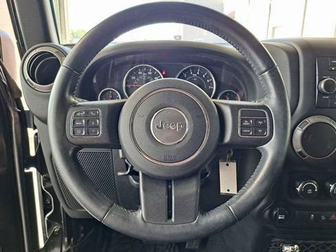 Used 2018 Jeep Wrangler Sport AWD/4WD image 9