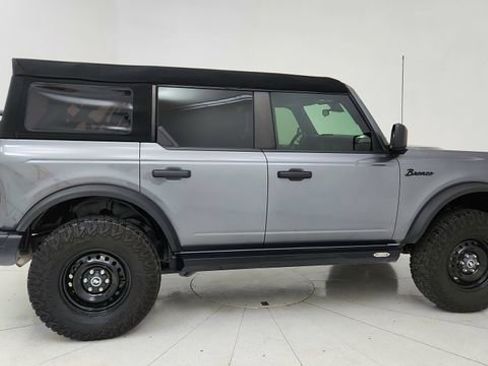 Used 2023 Ford Bronco Black Diamond image 6