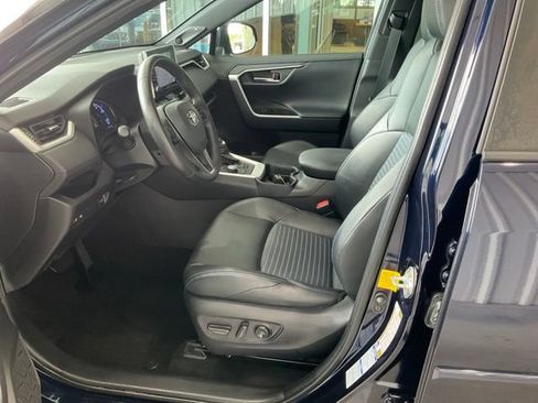Used 2020 Toyota RAV4 XSE AWD/4WD image 4