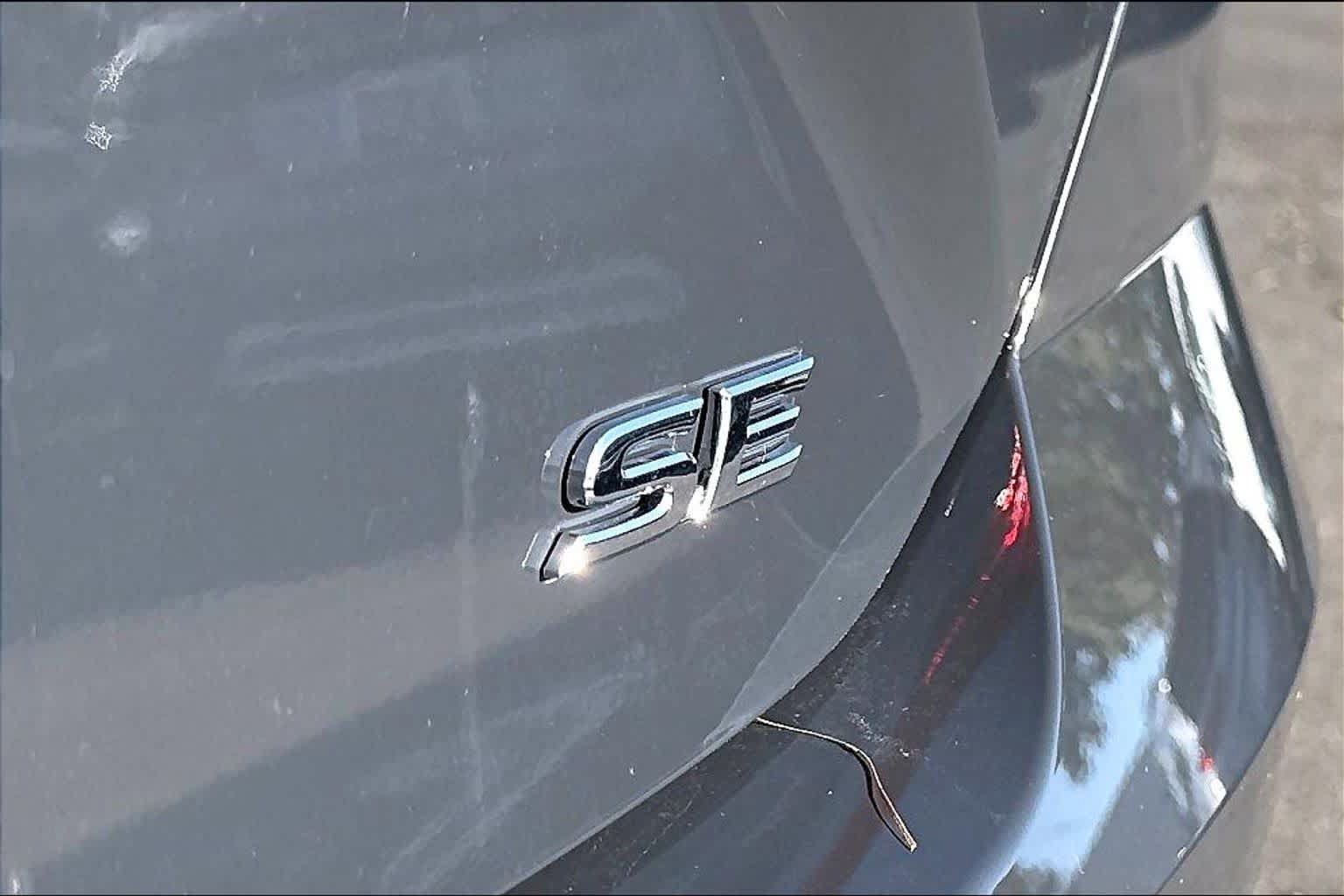 Certified 2026 Toyota Camry SE FWD image 9
