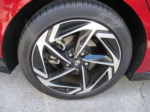 Used 2024 Hyundai Sonata SEL w/ Convenience Package image 5