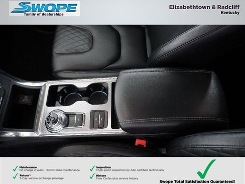 Used 2024 Ford Edge Titanium image 25