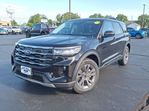 New 2026 Ford Explorer Active w/ Active Comfort Package AWD/4WD image 30