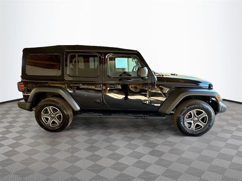 Used 2021 Jeep Wrangler Unlimited Sport S image 5