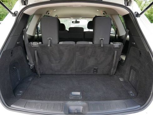 Used 2019 Nissan Pathfinder SV AWD/4WD image 10