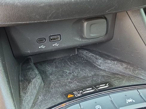 Used 2025 Buick Envista Avenir image 27