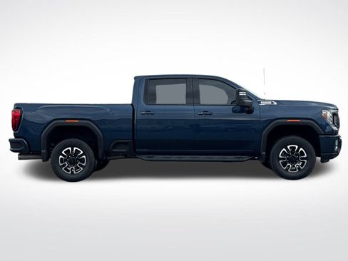 Used 2020 GMC Sierra 2500 AT4 w/ Technology Package image 2