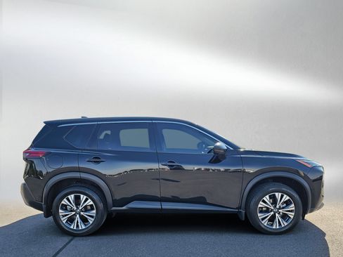 Used 2021 Nissan Rogue SV AWD/4WD image 6