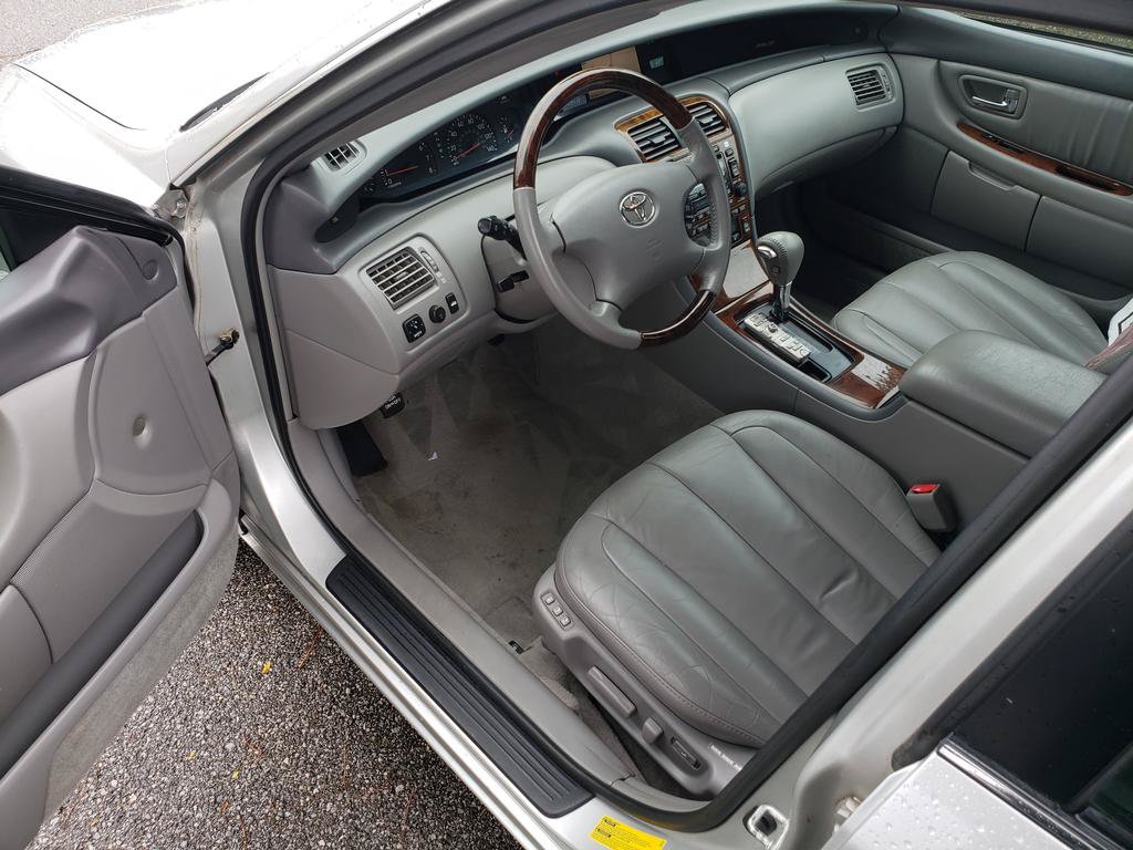 Used 2003 Toyota Avalon XLS FWD image 9
