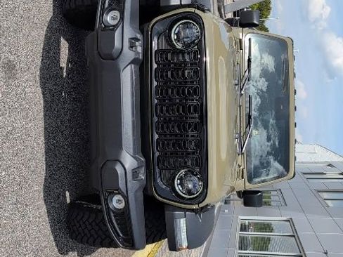 Used 2025 Jeep Wrangler Willys image 3