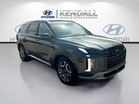 Used 2023 Hyundai Palisade Limited w/ Cargo Package AWD/4WD image 1