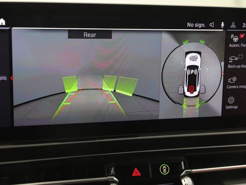 Used 2025 BMW M8 Competition image 10