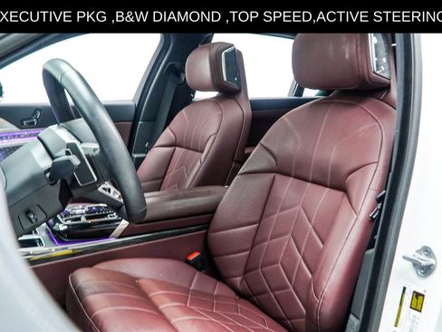 Used 2025 BMW 750e xDrive w/ Executive Package AWD/4WD image 52
