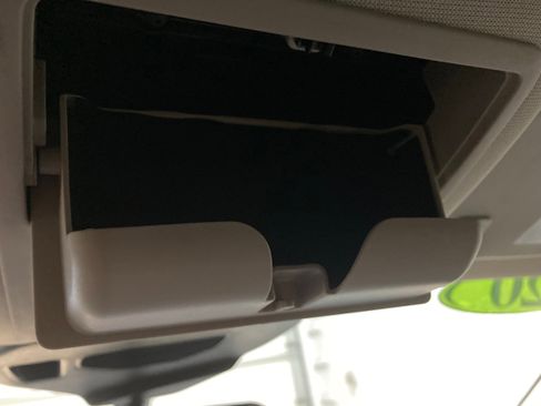 Used 2020 Ford Escape SE image 27