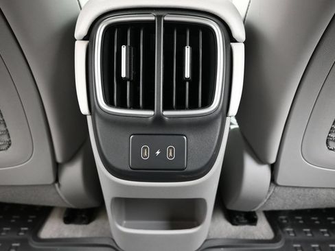 Certified 2024 Hyundai Ioniq 6 SEL AWD/4WD image 17