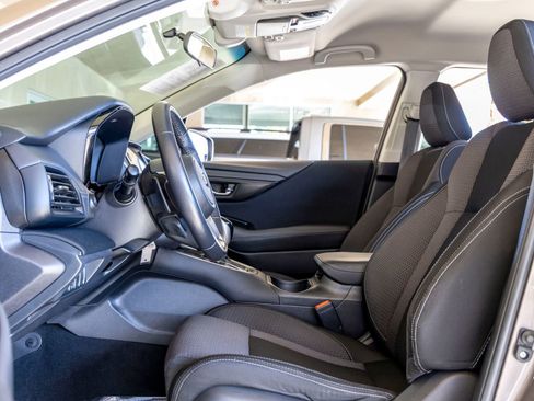 Used 2022 Subaru Outback Premium image 16