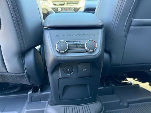 New 2025 Ford Explorer Active w/ Active Comfort Package image 28