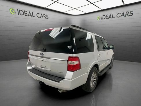 Used 2017 Ford Expedition XLT AWD/4WD image 5