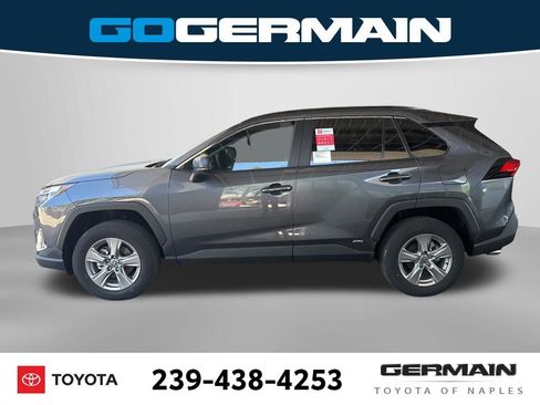 Used 2025 Toyota RAV4 LE AWD/4WD image 3