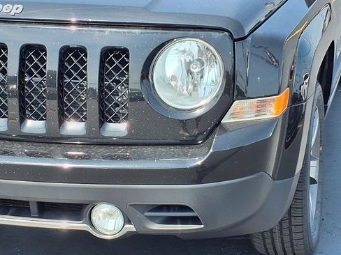 Used 2017 Jeep Patriot High Altitude FWD image 25