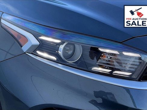 Certified 2024 Kia Forte GT-Line image 27