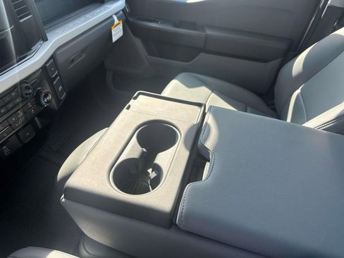 New 2025 Ford F550 4x4 Regular Cab Super Duty image 32