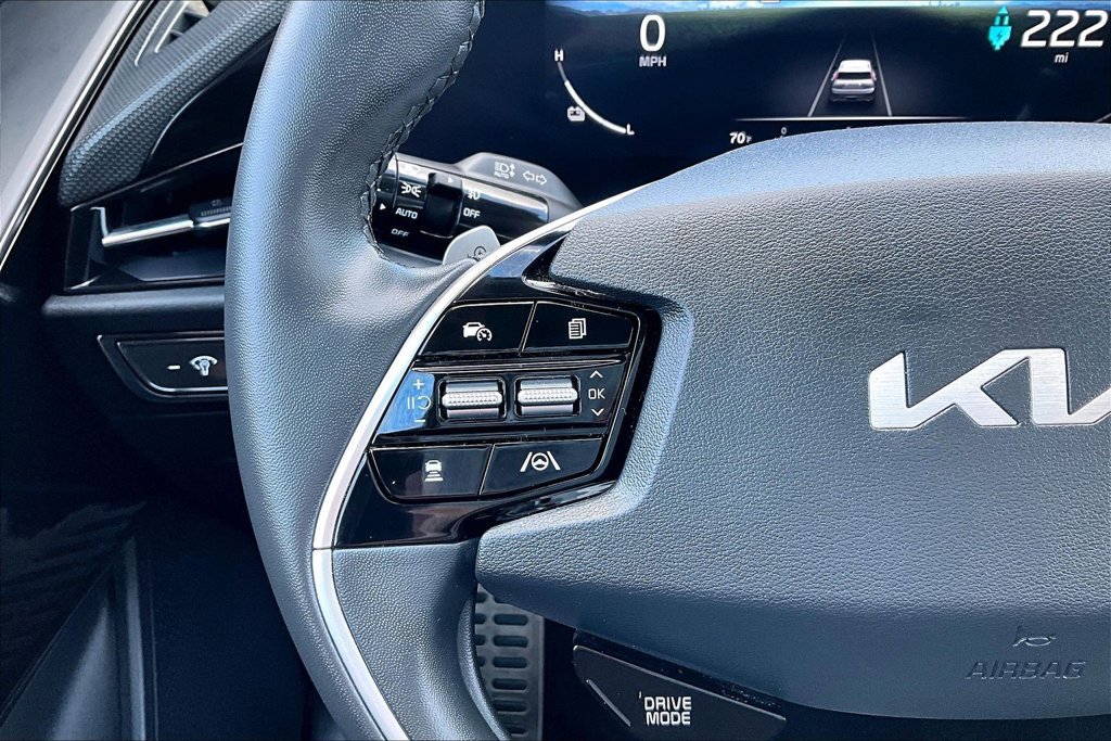Used 2023 Kia Niro Wave w/ Wave Preserve Package FWD image 17