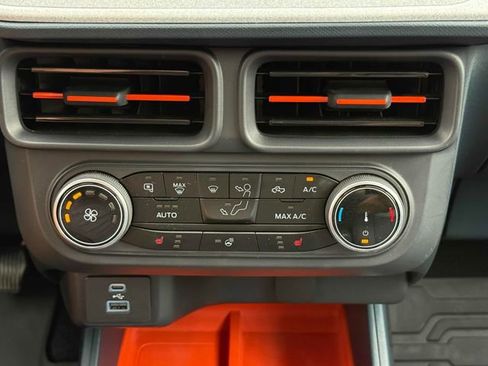 Used 2024 Ford Maverick XLT w/ XLT Luxury Package AWD/4WD image 9