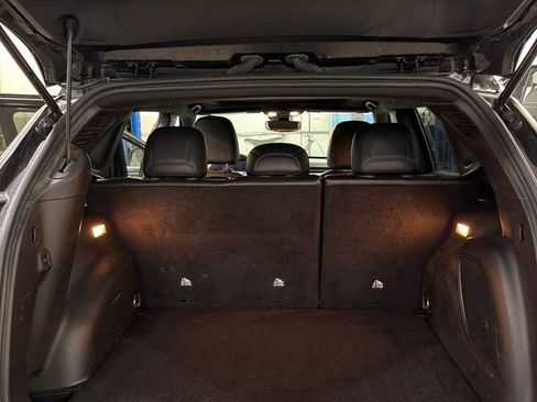 Used 2025 Jeep Compass Latitude w/ Sun & Sound Group image 8