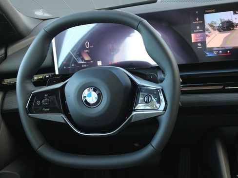 Used 2026 BMW 530i w/ Premium Package RWD image 11