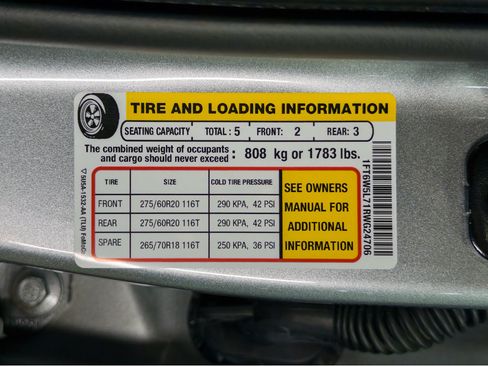 Used 2024 Ford F150 Lightning Lariat image 33