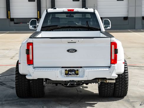 Used 2026 Ford F450 Lariat w/ FX4 Off-Road Package image 15