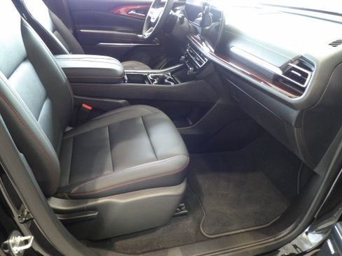 Used 2026 Chevrolet Traverse Z71 w/ Enhanced Driving Package AWD/4WD image 26