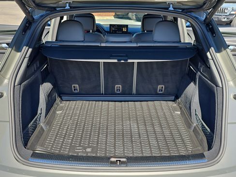 Used 2023 Audi SQ5 Premium Plus w/ Premium Plus Package image 12