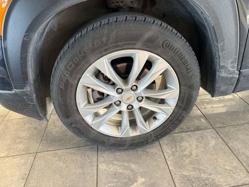 Used 2023 Chevrolet TrailBlazer LS image 5