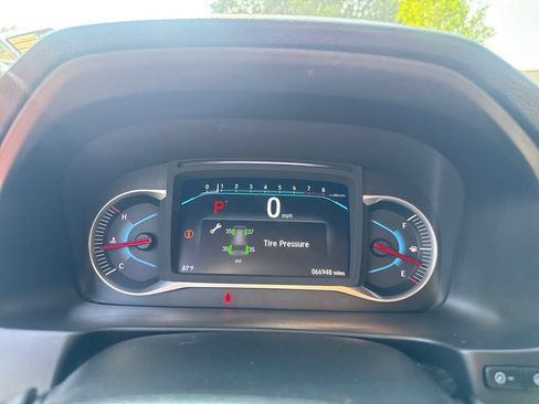 Used 2021 Honda Pilot Touring image 16