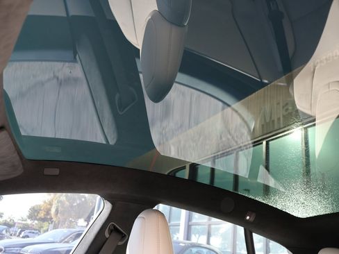 Used 2023 Tesla Model S Plaid image 25