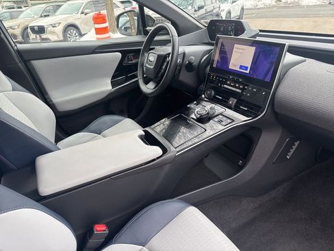 Used 2023 Subaru Solterra AWD image 27