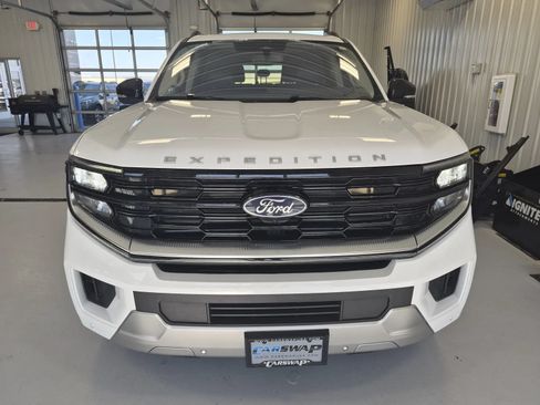 Used 2025 Ford Expedition Max Platinum AWD/4WD image 7