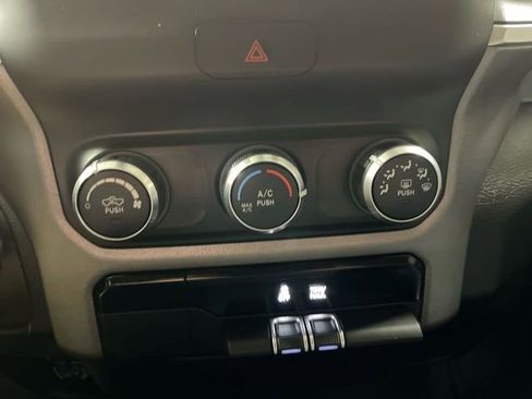 Certified 2019 RAM 1500 Big Horn AWD/4WD image 18