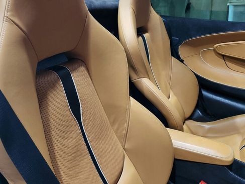 Used 2019 McLaren 570S Spider RWD image 29