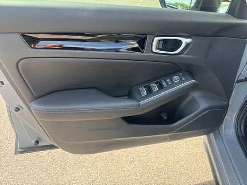 Certified 2025 Honda Civic Sport Touring image 9